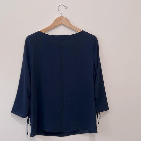 Banana Republic Women’s blouse long sleeves Tops navy blue size small - Picture 5 of 7